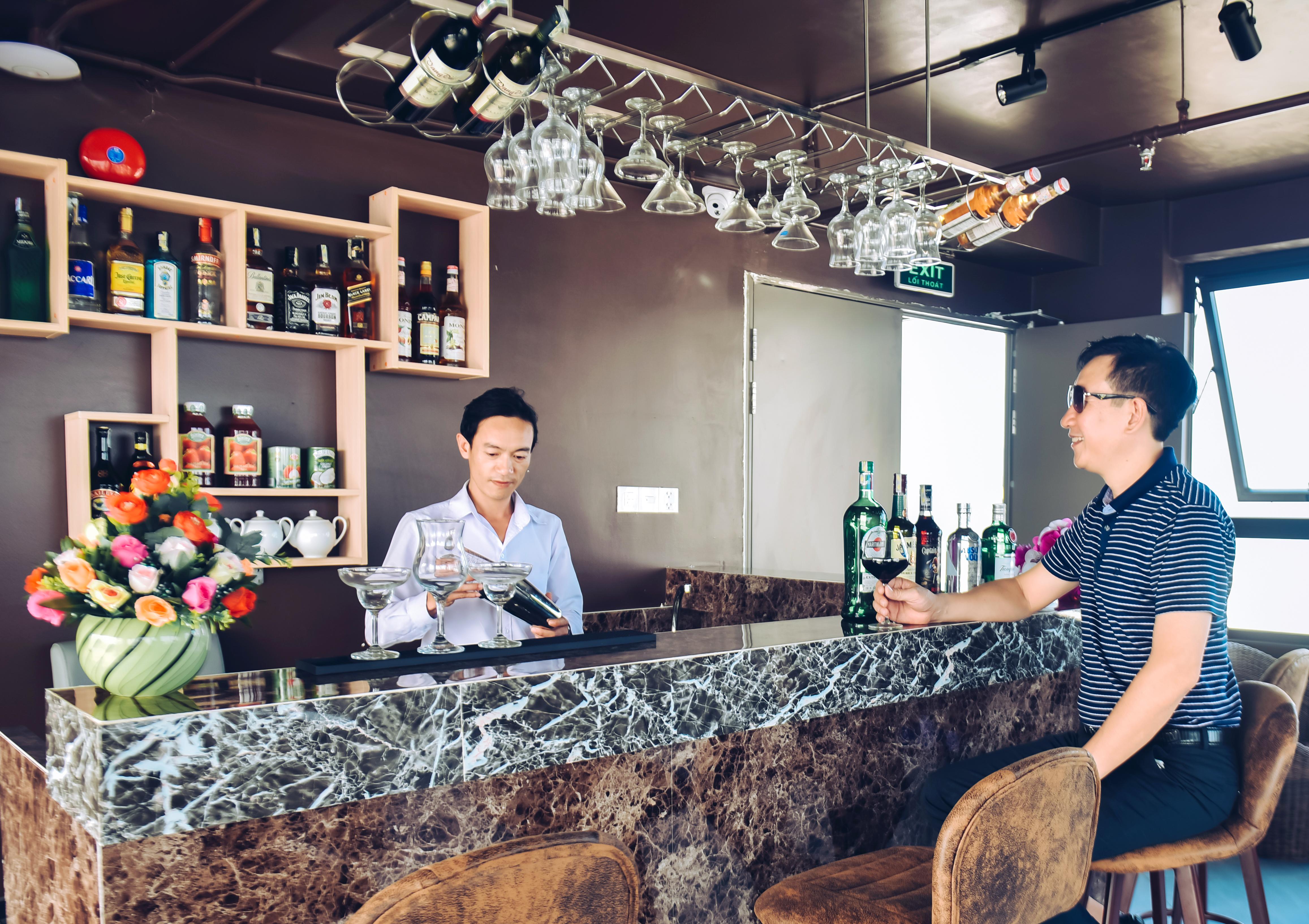Ritzy Boutique Hotel Da Nang Beach Екстериор снимка