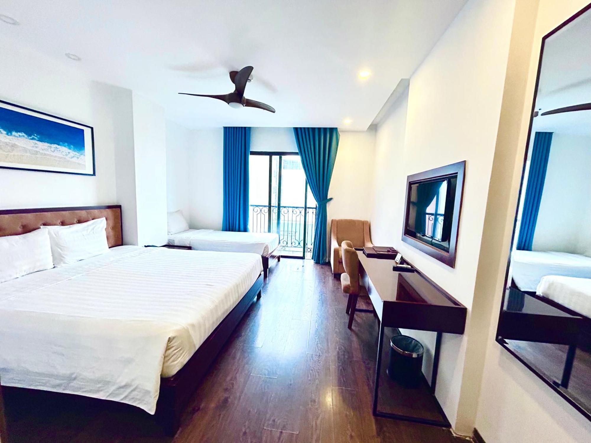 Ritzy Boutique Hotel Da Nang Beach Екстериор снимка